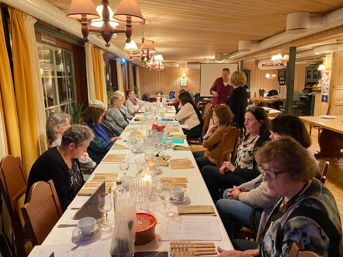 Godt frammøte, 17 stk.