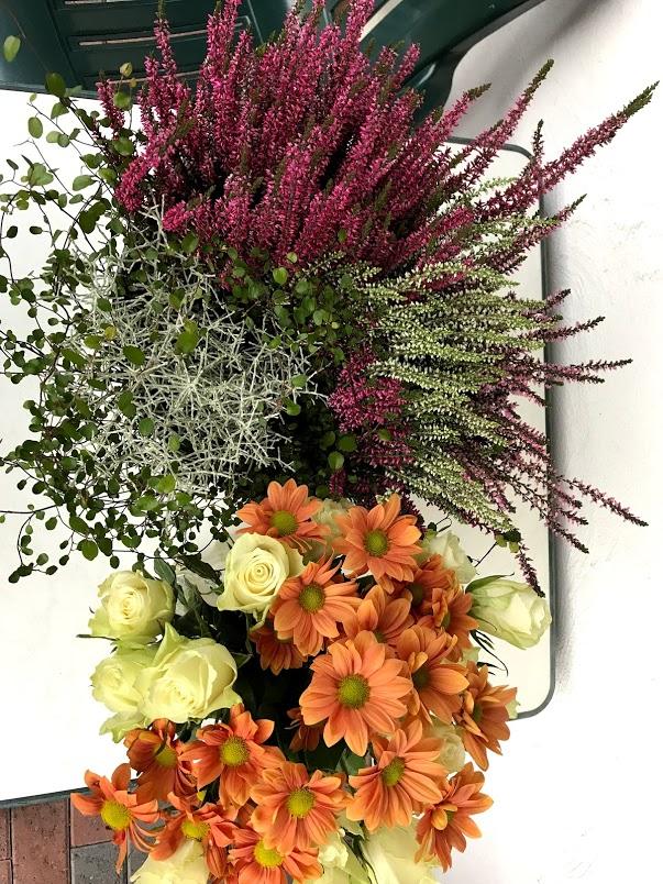 Det vanka fine blomar og takk for god innsats.