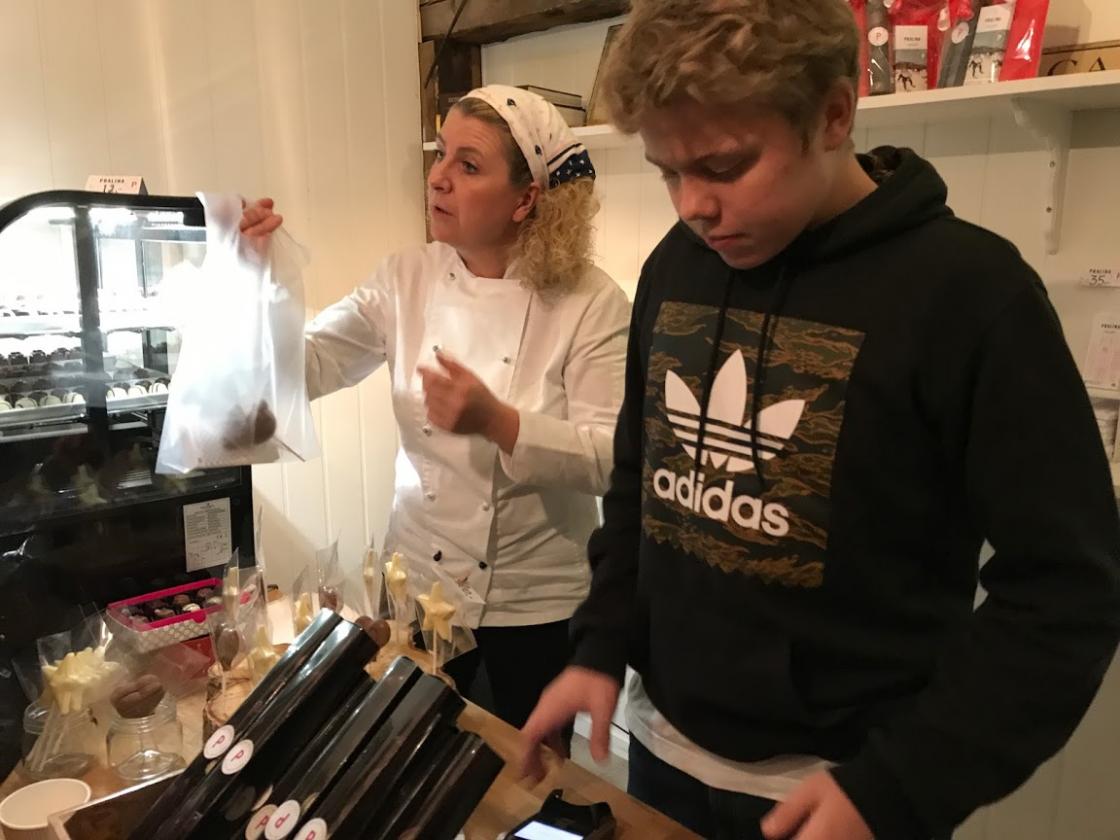 Handelen går livleg!