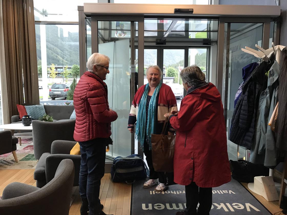 Tid for heimreise,- Valldal bygdekvinnelag fekk lovord om eit svært godt arrangement.- Særleg styret og aktivitetsgruppa gjorde kjempeinnsats!