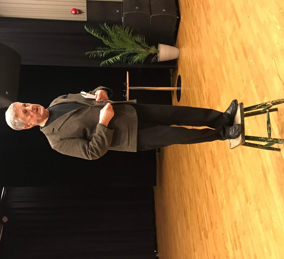 Her er Harald på krakken! - men bildet blir vist liggande!