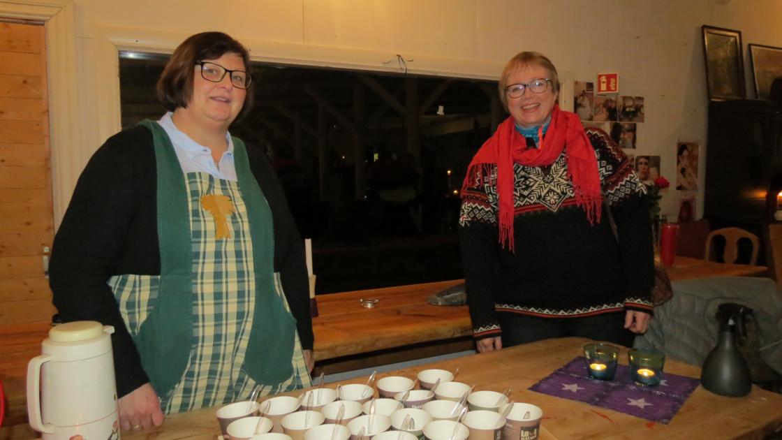 To gode naboer - May Synnøve Næs Engen og Laila Mjelde