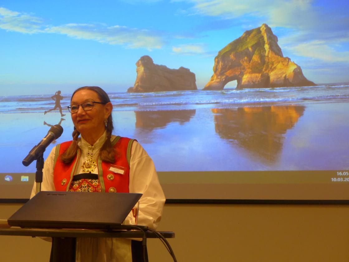 Sølvi ønsker velkommen.