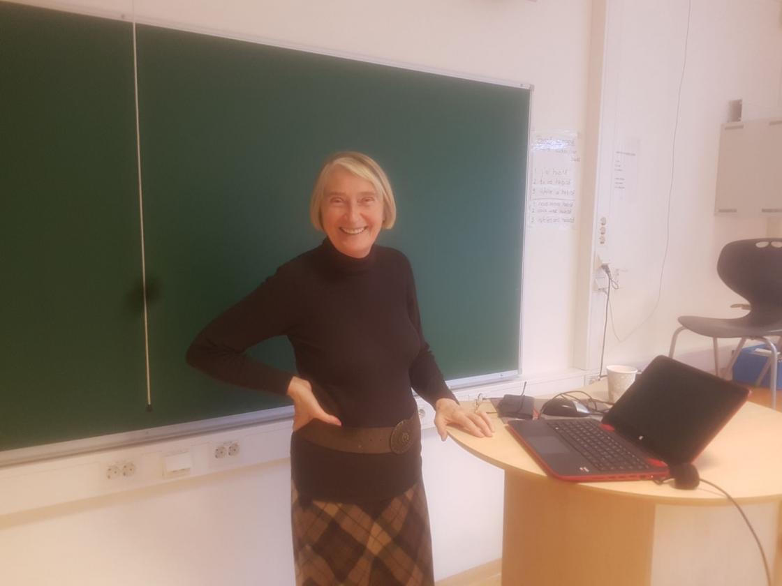 Grethe Brundtland leier kurset i organisasjonsarbeid