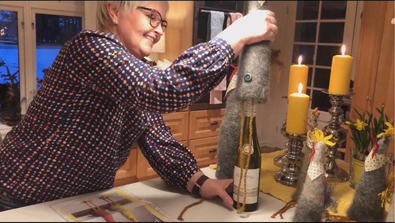 ...og høna kan inneholde en overraskelse