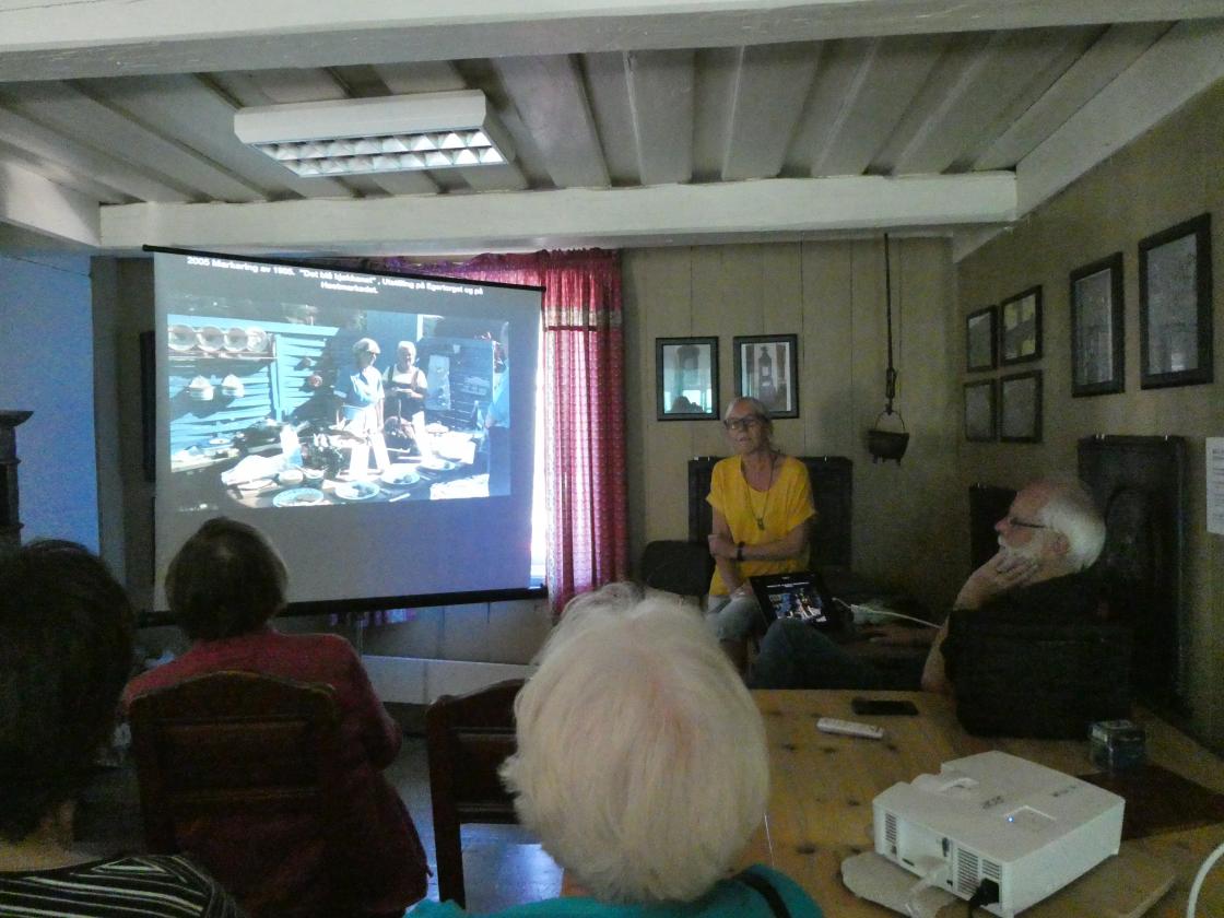 Lysbildeforedrag om Bakke BK sine aktiviteter de siste årene.