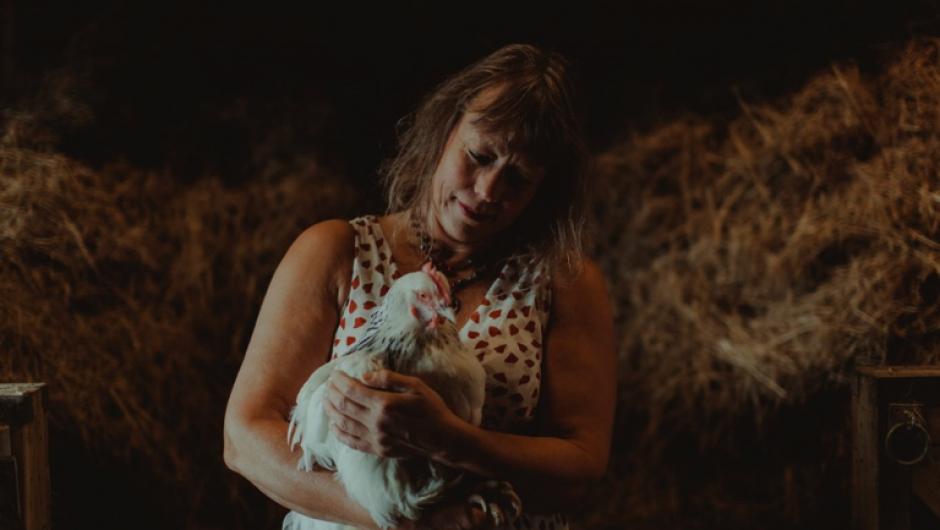 Man trenger ikke være bondekjerring for å være med i Bygdekvinnelaget, mener damene i Råde. Foto: Råde Bygdekvinnelag