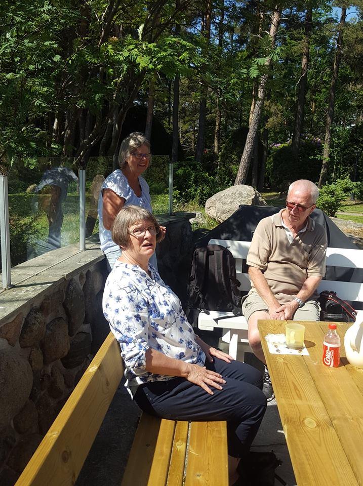 Grethe og 2 nye venner fra Fetsund Hagelag.