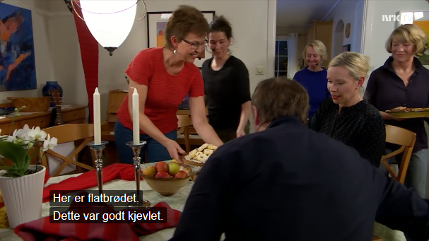 Nybakt flatbrød, berlinerkranser og honningkake må smakes på