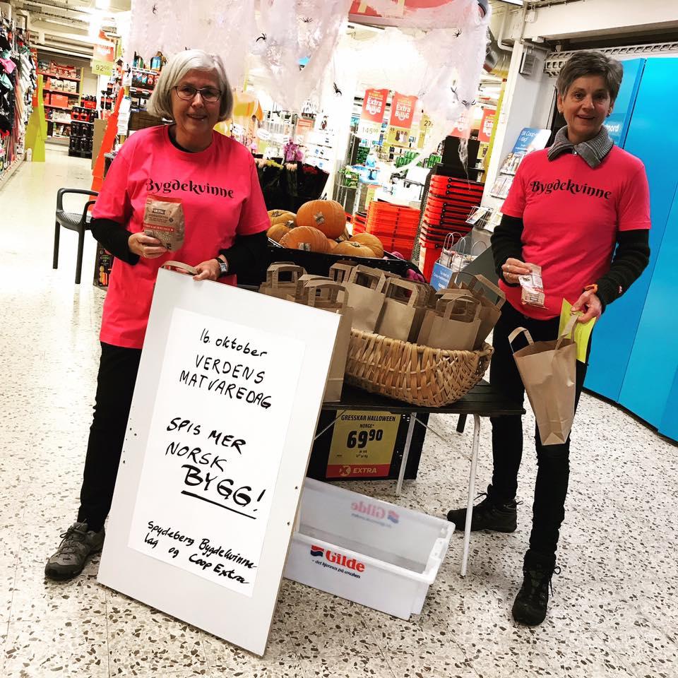 Aksjon med Spydeberg bygdekvinnelag!