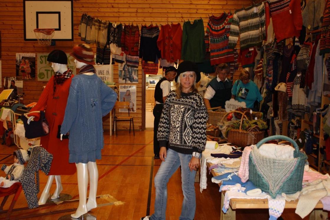 Strikkegensere og Tone Langfjæran