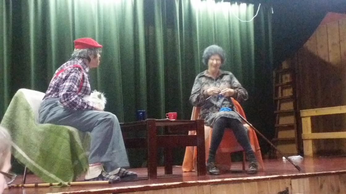 Teatris Vulgaris underholdt - artig og på kornet!