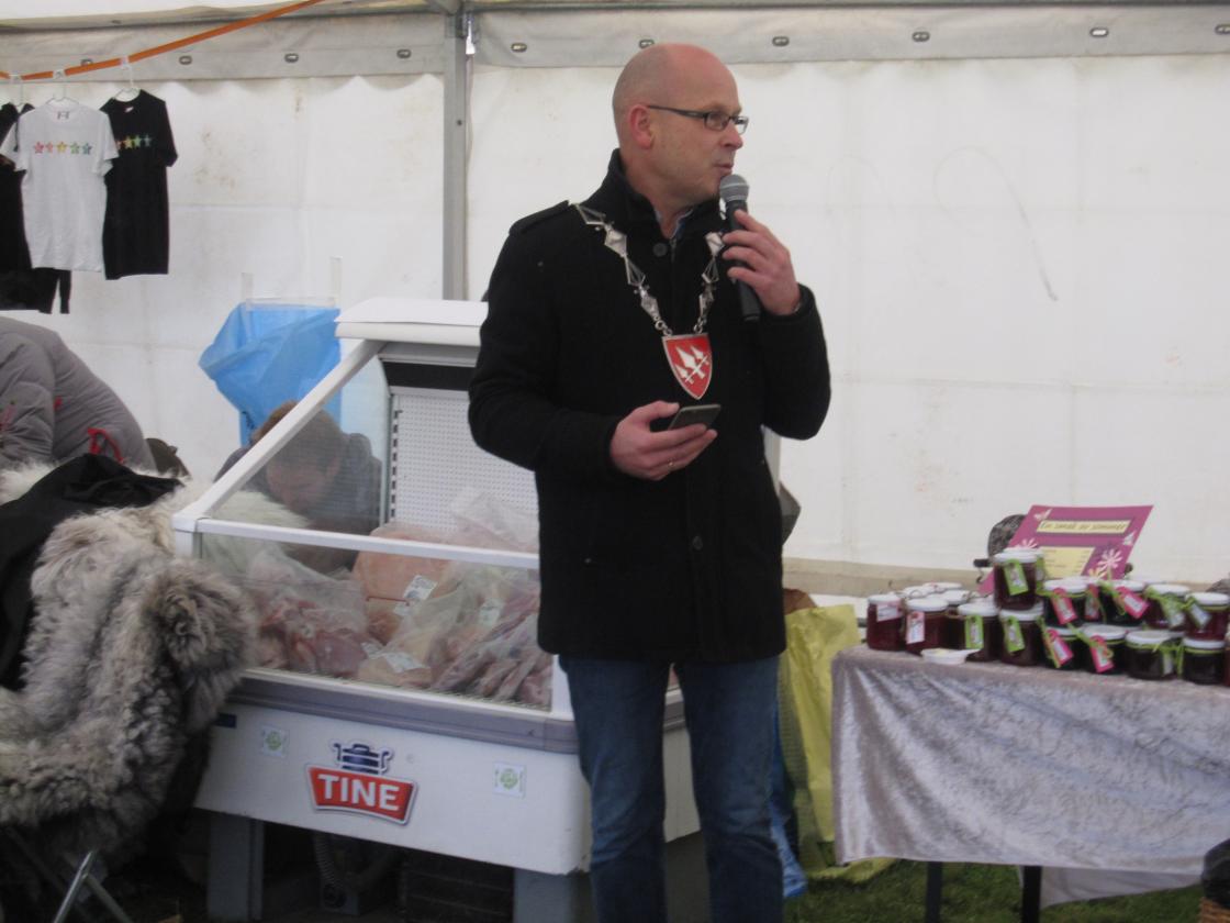 Varaordfører Knut Espeland åpnet festivalen