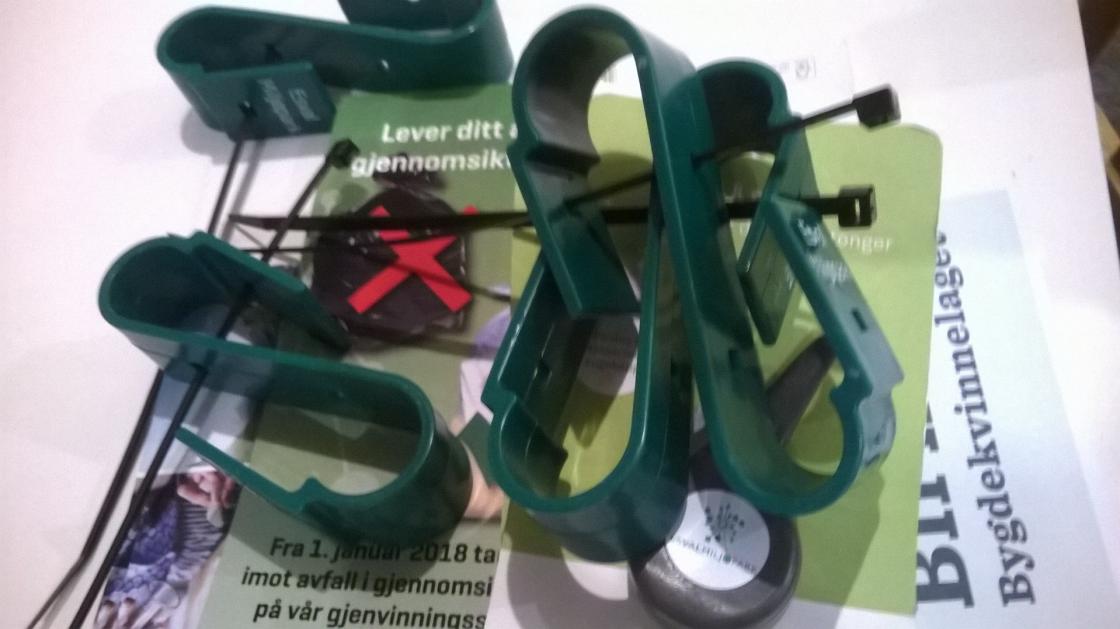 Opphengskroker for plastsekk