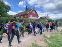 Damer i fint driv mot Buene - en kort tur fra Vammen barnehage