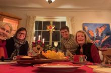 Mary Ann Aasen, May Synnøve Næs Engen, Kathrine Kleveland og Marianne Løchen. Trine Steen er også med i komiteen..