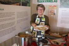 Trine Sjøvold i Bærum Bygdekvinnelag fronter kampanjen «Vinn over svinn». Foto: Helle Cecilie Berger.
